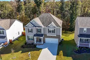 865 Athena Bnd, Fairburn, GA 30213 - Photo 2