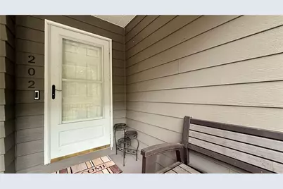 202 Montclair Drive, Calhoun, GA 30701 - Photo 2