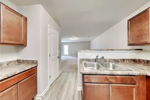 2565 Piering Dr, Lithonia, GA 30038 - Photo 6