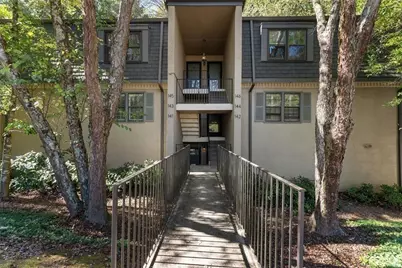 143 Amherst Place NW, Atlanta, GA 30327 - Photo 2