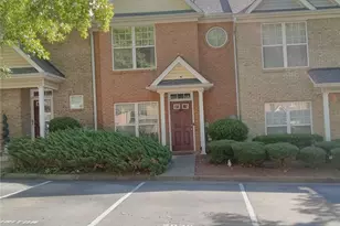 2030 Austin Park Cir, Decatur, GA 30032 - Photo 2