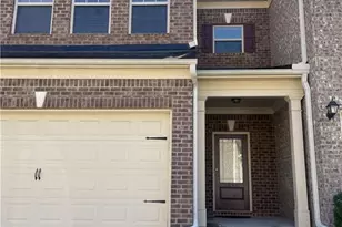 1418 Haynescrest Ct, Grayson, GA 30017 - Photo 2