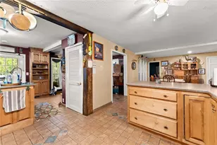 221 Shallowford Dr, Gainesville, GA 30504 - Photo 14