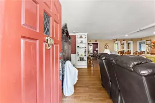 221 Shallowford Dr, Gainesville, GA 30504 - Photo 4