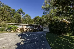 6349 W Shore Cir, Douglasville, GA 30135 - Photo 2