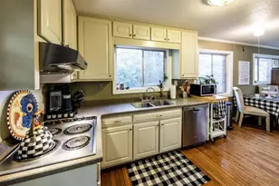6349 W Shore Cir, Douglasville, GA 30135 - Photo 16