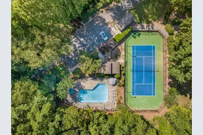 1307 Cumberland Court SE, Smyrna, GA 30080 - Photo 2