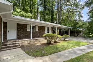 4730 Janice Dr, Atlanta, GA 30337 - Photo 2