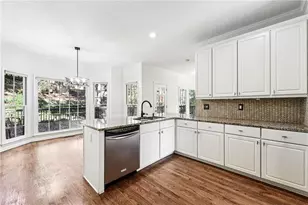 5055 Mallory Ct, Suwanee, GA 30024 - Photo 14