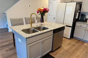 209 Buckingham Ln, Hoschton, GA 30548 - Photo 6