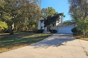 99 Indian Cove Dr, Dawsonville, GA 30534 - Photo 2