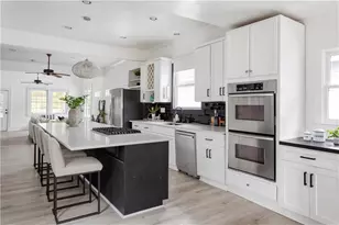 548 Holderness St SW, Atlanta, GA 30310 - Photo 6