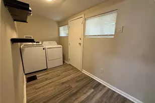 1097 Fortress Ave SW, Atlanta, GA 30315 - Photo 32