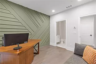 574 Boulevard Pl NE, Atlanta, GA 30308 - Photo 8