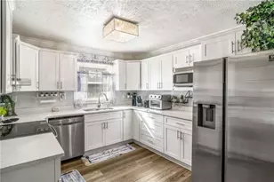 2751 Granada Pl, Lawrenceville, GA 30044 - Photo 10