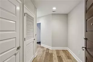 1080 Peachtree St NE, Atlanta, GA 30309 - Photo 4