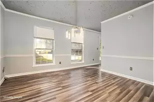 145 Shadybrook Ln SW, Atlanta, GA 30331 - Photo 10