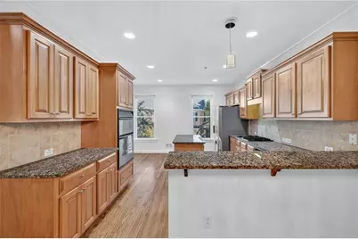 498 Vinings Estates Drive SE, Smyrna, GA 30126 - Photo 4