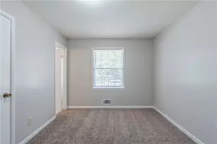 8431 Magnolia Dr, Jonesboro, GA 30238 - Photo 16