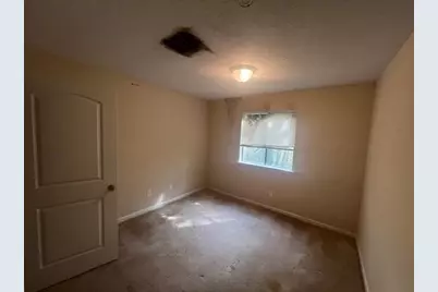 1027 Mainstreet Lake Drive, Stone Mountain, GA 30088 - Photo 6