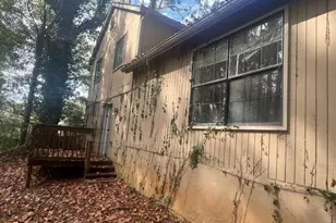 1027 Mainstreet Lake Dr, Stone Mountain, GA 30088 - Photo 8