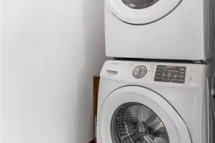 1080 Peachtree St NE, Atlanta, GA 30309 - Photo 24