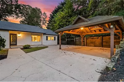 531 Crestview Terrace, Gainesville, GA 30501 - Photo 2