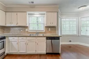 205 N Fayette Dr, Fayetteville, GA 30214 - Photo 10