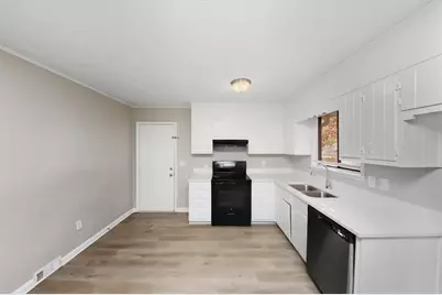 446 Queen Aliese Lane, Jonesboro, GA 30236 - Photo 6