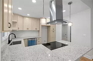 515 Woodlawn Ave, Calhoun, GA 30701 - Photo 14