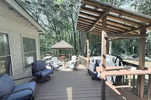 1955 Branchwood Ct, Snellville, GA 30078 - Photo 4