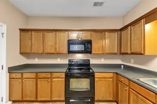 1025 City Park Dr, McDonough, GA 30252 - Photo 6