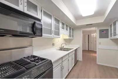 6851 Roswell Road #D14, Atlanta, GA 30328 - Photo 12