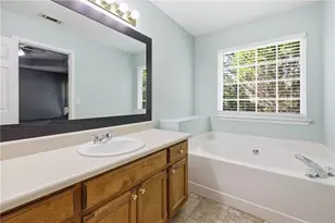 4704 Hanson Hills Ct, Gainesville, GA 30506 - Photo 16