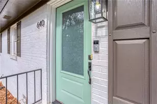 640 Monticello Dr SW, Mableton, GA 30126 - Photo 4