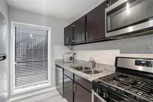 2510 Cumberland Ct SE, Smyrna, GA 30080 - Photo 10