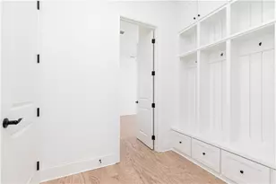 812 Keystone Dr, Woodstock, GA 30188 - Photo 8