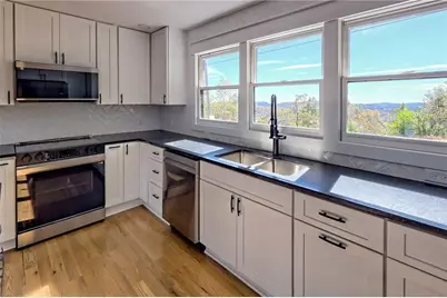 556 Summer Lane, Clayton, GA 30525 - Photo 18