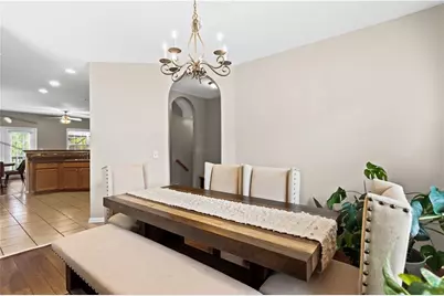 2462 Suwanee Pointe Drive, Lawrenceville, GA 30043 - Photo 8