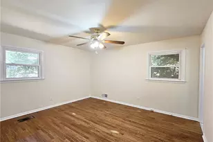 327 Travis St, Fayetteville, GA 30214 - Photo 16