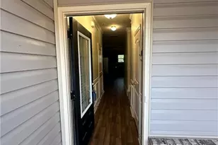 348 Turtle Creek Dr, Winder, GA 30680 - Photo 4