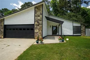 812 Steeple Chase Dr, Lawrenceville, GA 30044 - Photo 1