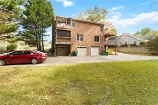 650 Corbin Lake Ct, Atlanta, GA 30350 - Photo 40