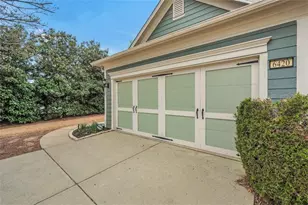 6420 Rockpoint Ln, Hoschton, GA 30548 - Photo 4