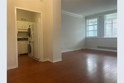 3060 Pharr Court North NW #123, Atlanta, GA 30305 - Photo 4