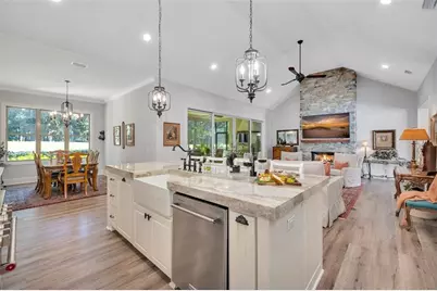 930 Champney, Saint Simons, GA 31522 - Photo 18