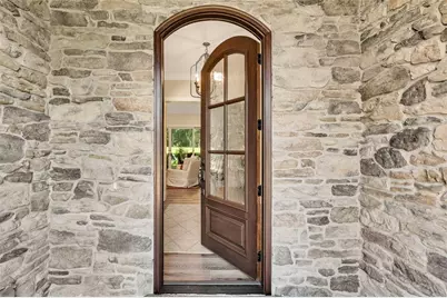 930 Champney, Saint Simons, GA 31522 - Photo 2