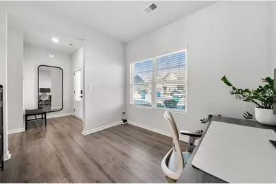 4316 Mallory Court, Union City, GA 30291 - Photo 4