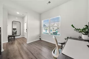 4316 Mallory Ct, Union City, GA 30291 - Photo 4