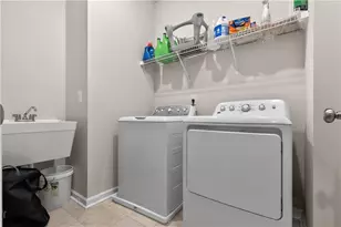 1820 Wellston Dr, Lawrenceville, GA 30043 - Photo 36